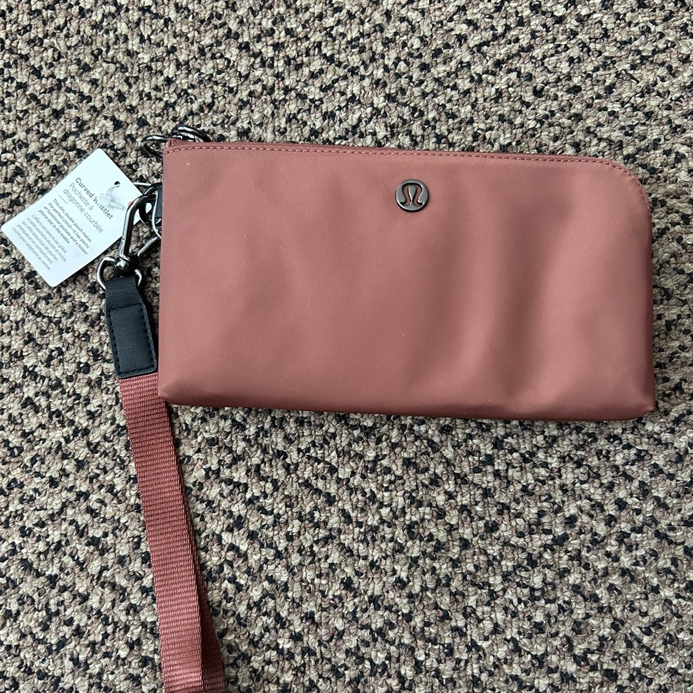 lululemon athletica Clutch in Rust Red